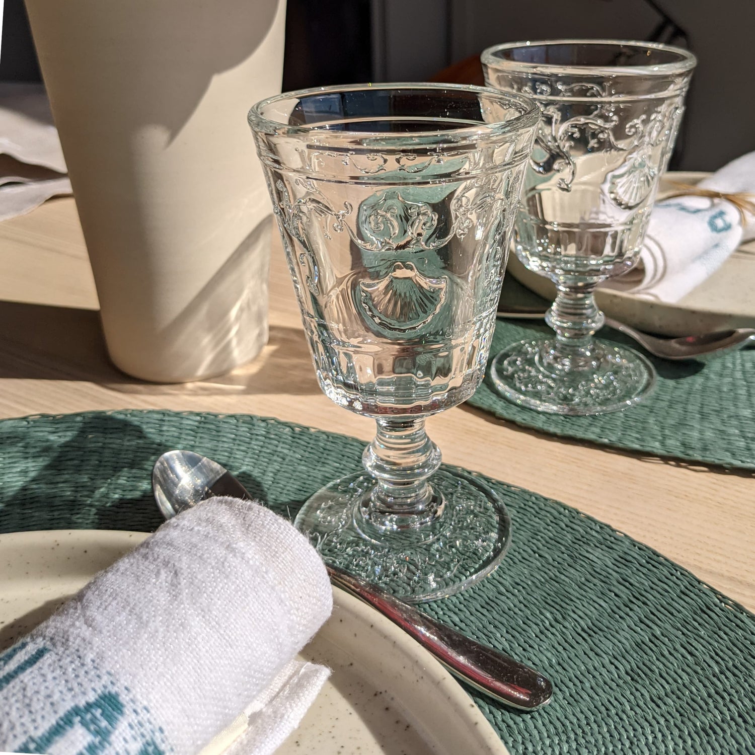 Set of 2 wine glasses French glassware – French Address